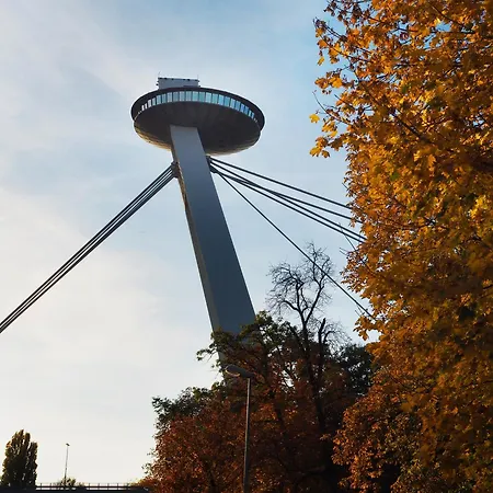New Cozy Studio, Ac & Balcony