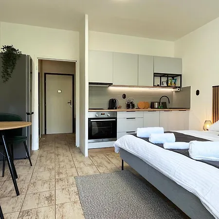 New Cozy Studio, Ac & Balcony Bratislava