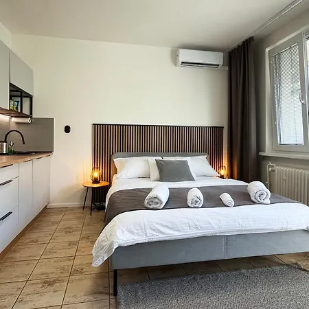 New Cozy Studio, Ac & Free Private Parking * Bratislava
