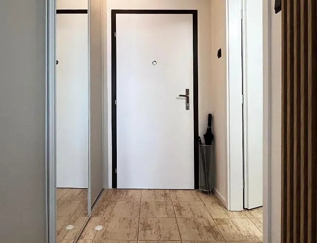 דירה New Cozy Studio, Ac & Balcony