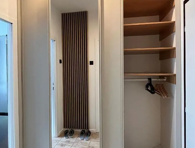 New Cozy Studio, Ac & Balcony דירה