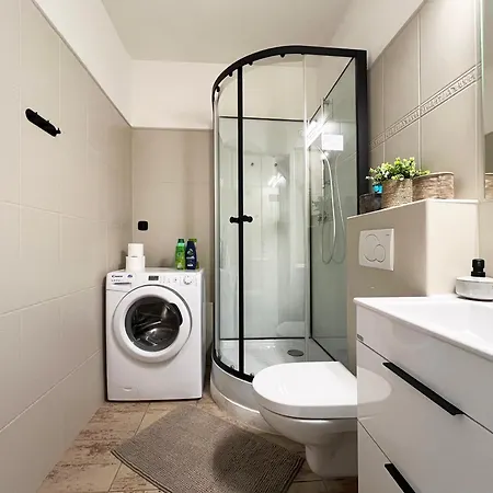 New Cozy Studio, Ac & Balcony Apartman *